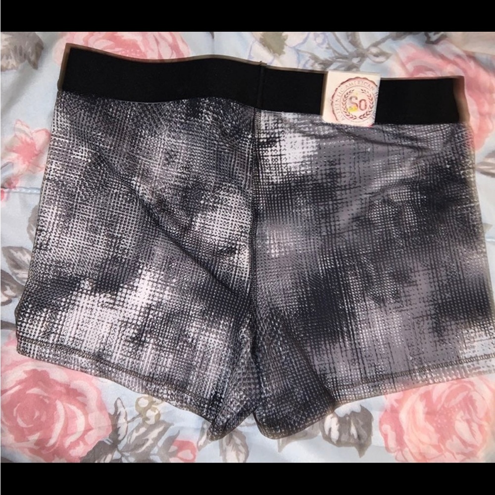 SO Dotty Black and White workout shorts- size Large - **NEVER WORN** - Picture 7 of 7